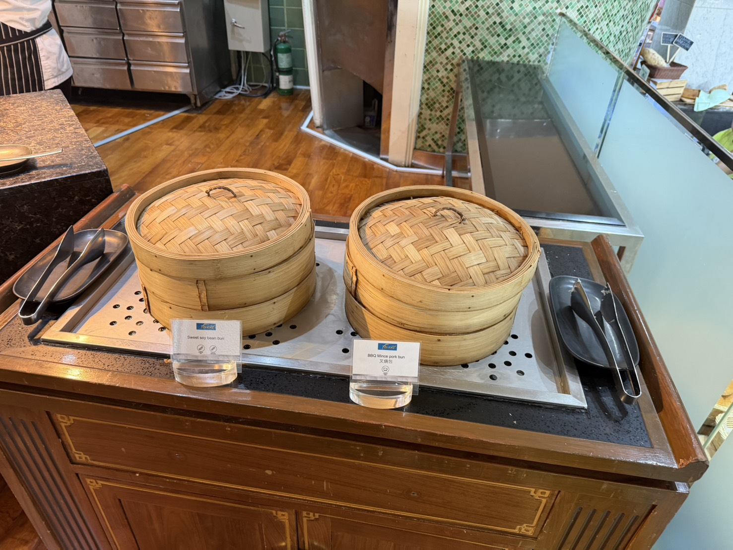 還有現蒸的港式點心蒸籠。